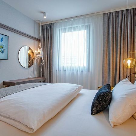 ไนน์ตี้ไนน์ ไฮเดลแบร์คซิตี้ Hotel ไฮเดลเบิร์ก ภายนอก รูปภาพ